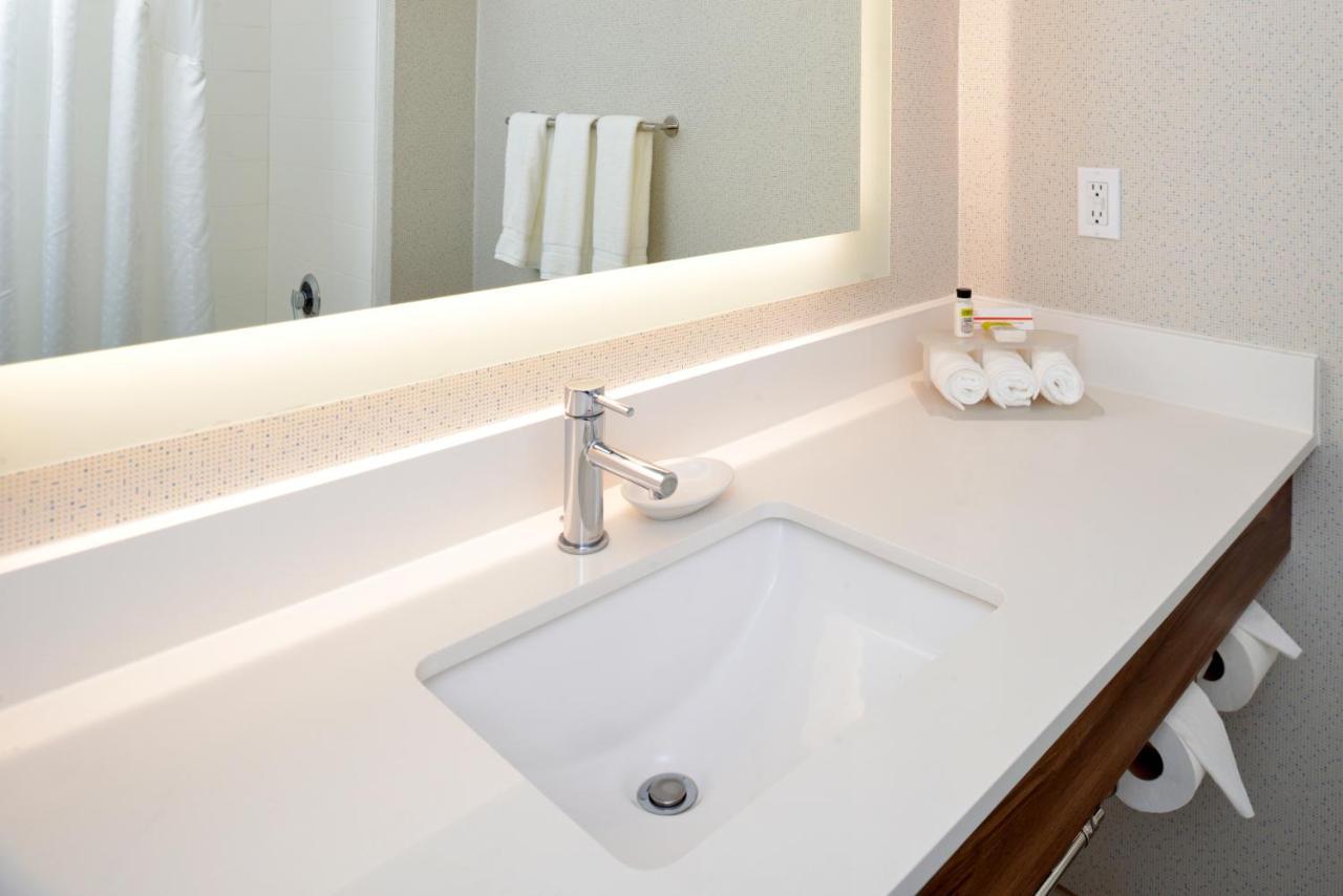 Holiday Inn Express Lodi By Ihg Esterno foto
