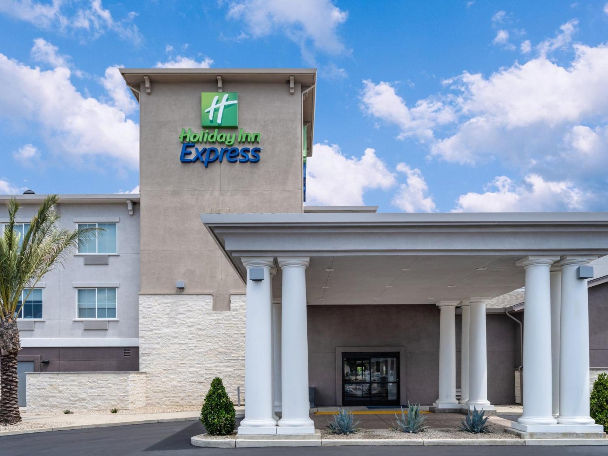 Holiday Inn Express Lodi By Ihg Esterno foto